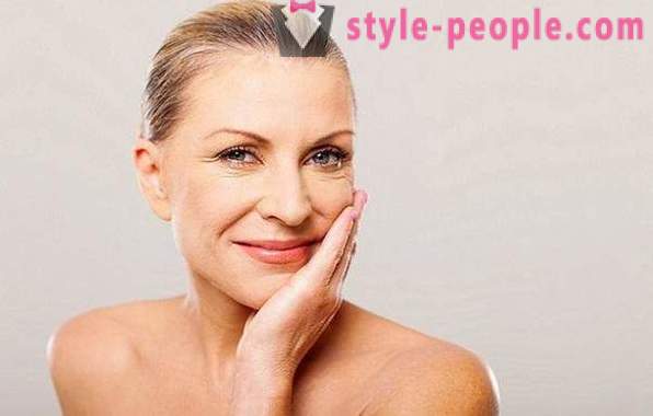 Maquillage pour les femmes de 50 ans: étape par étape et avec des photos