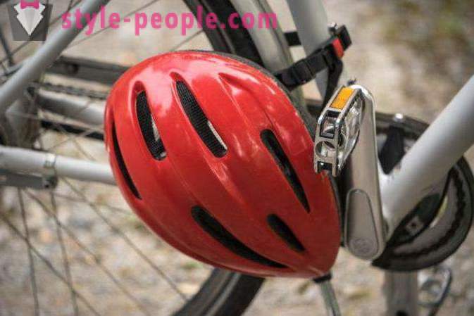 Casque de vélo: un examen des modèles, en particulier le choix des fabricants et