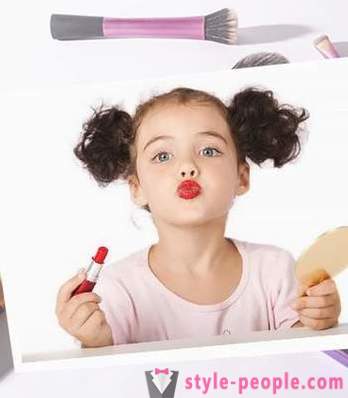 Les enfants et le maquillage: les parents quant à savoir si d'interdire à votre enfant d'utiliser des produits cosmétiques