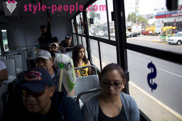 Pourquoi les résidents Mexico acheter des téléphones mobiles factices