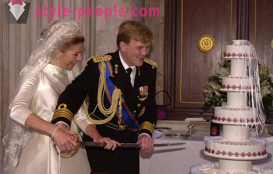 Une sélection de frapper les gâteaux de mariage royal