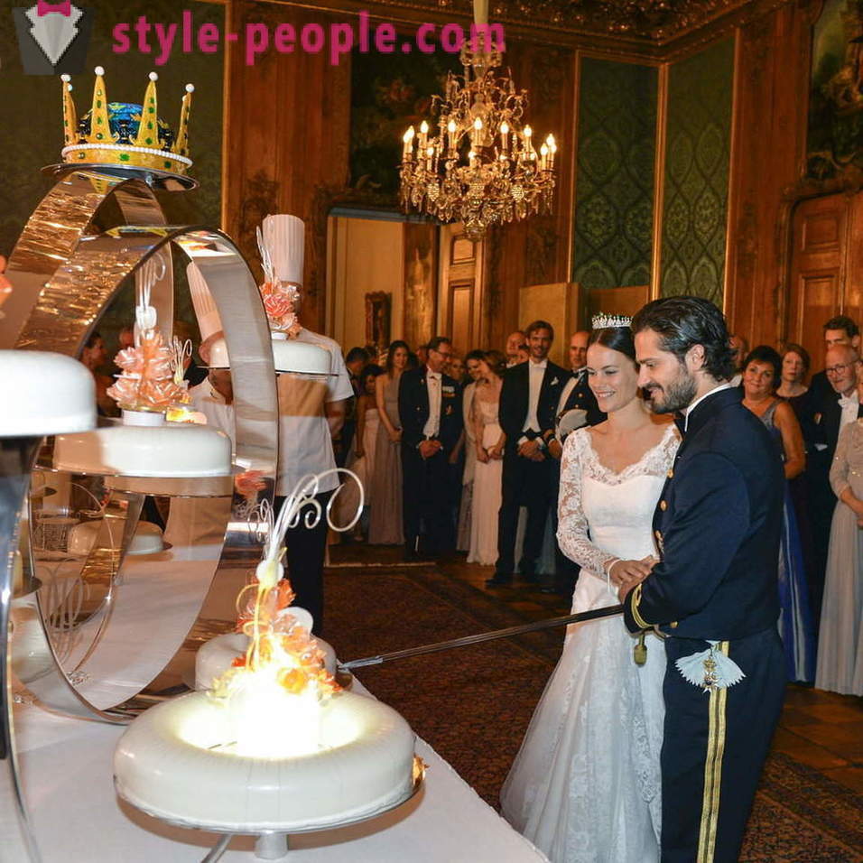 Une sélection de frapper les gâteaux de mariage royal