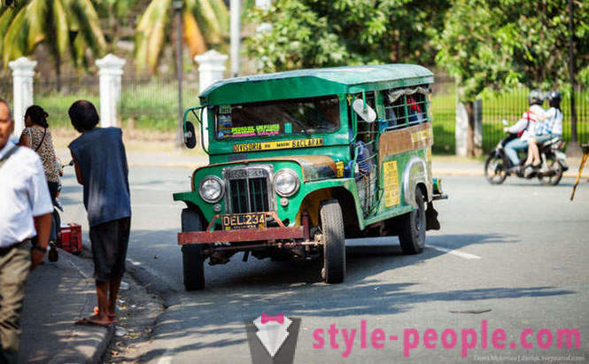 Lumineux jeepney philippin