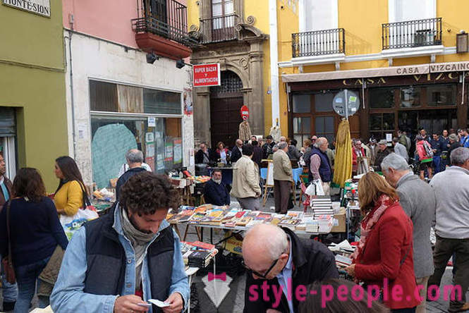 Progudka au marché aux puces en Espagne