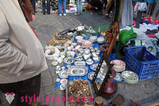 Progudka au marché aux puces en Espagne