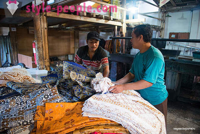 Comment faire batik en Indonésie