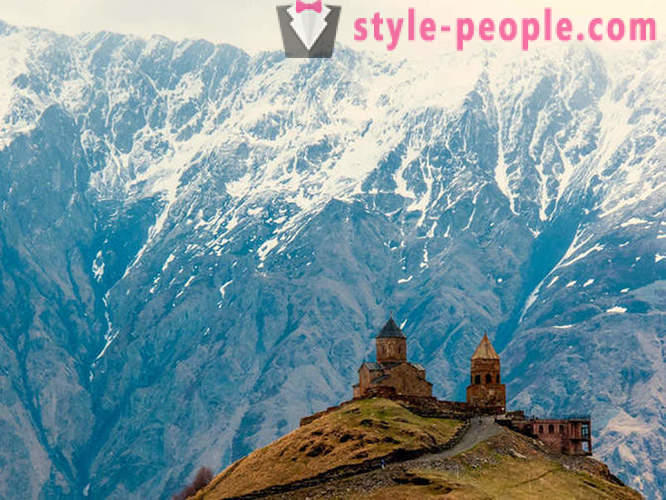 Voyage à travers les montagnes du Caucase