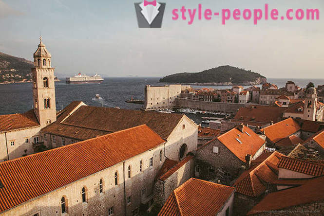 Ancienne ville en Croatie avec une vue plongeante sur
