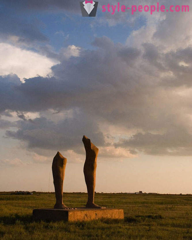 10 statues les plus bizarres et étranges dans le monde