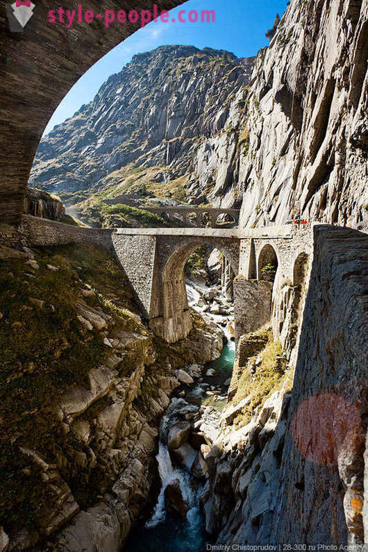 Pont du Diable et la Suvorov en Suisse