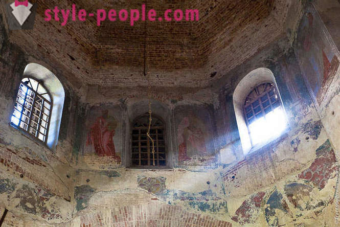 Églises et fresques de Abandoned la région de Lipetsk