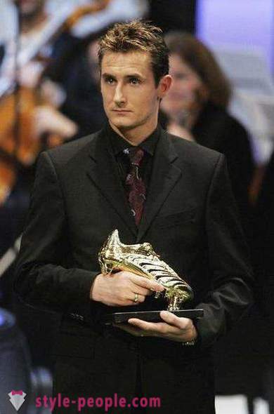 Miroslav Klose: biographie et carrière d'un joueur de football