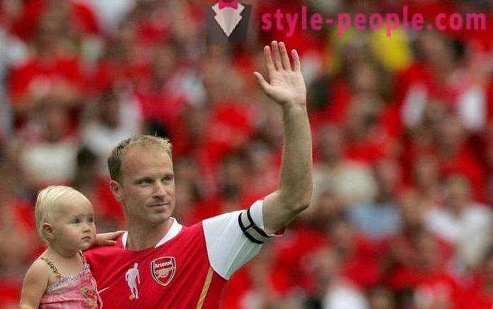 Dennis Bergkamp - entraîneur de football néerlandais. Biographie carrière sportive