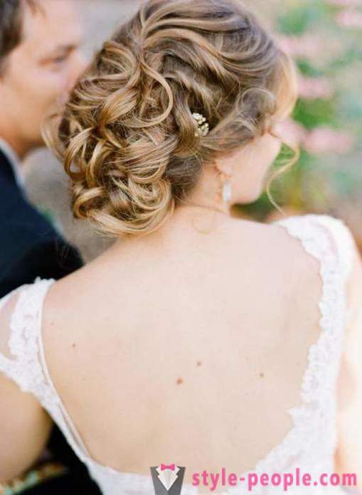 Coupes de cheveux avec de faux serrures (mariage, soirée)