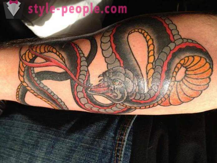 Signification tatouage « serpent »: les anciennes légendes et les concepts modernes