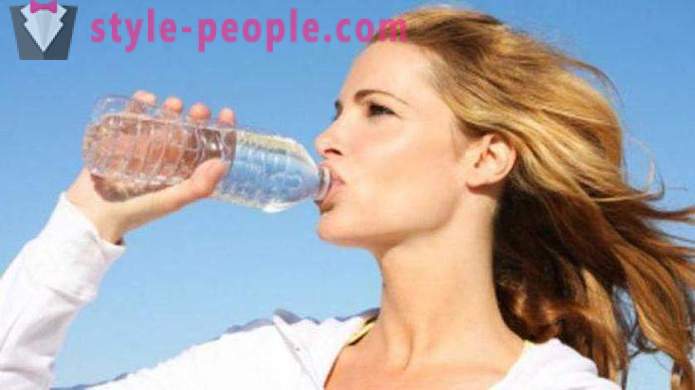 Puis-je boire de l'eau au cours d'une séance d'entraînement à la salle de gym?