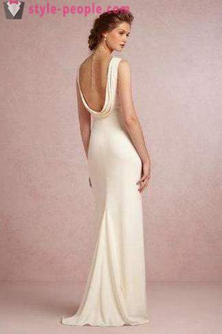 Belle robe de mariée avec le dos ouvert