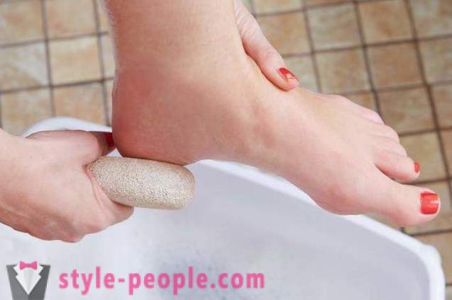 La peau sèche sur vos pieds: Causes