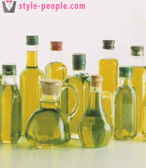 L'huile d'amande pour les cheveux: application et résultats