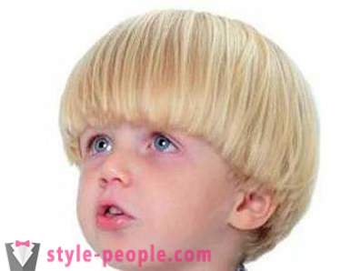 Coupes de cheveux pour les garçons: longueur courte et moyenne verrouille une option