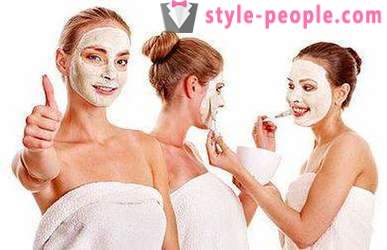 Prenez soin de votre peau correctement: masque facial de fraise et d'autres secrets de beauté