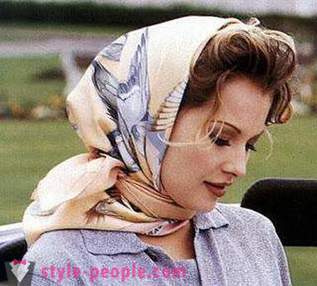 Apprenez à attacher un foulard sur la tête correctement et élégant.
